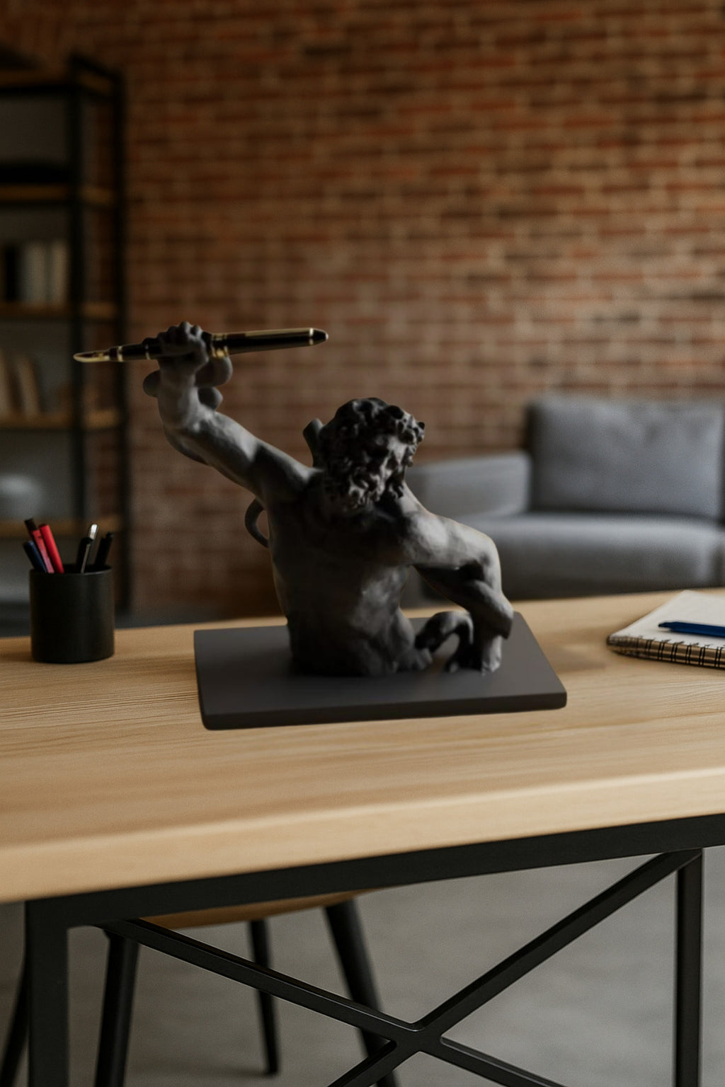 3D Dekoratif Antik Kalem Tutucu Heykel Avangard Ofis Masaüstü Aksesuar, Sanatsal Hediyelik 14x14 cm - Görsel 5