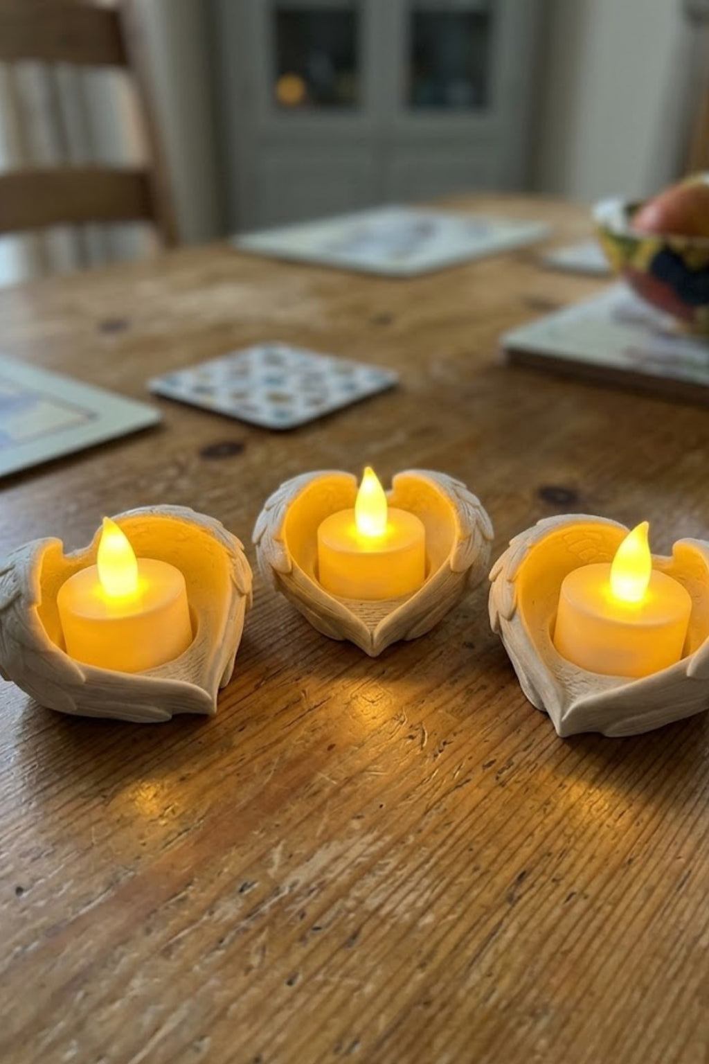 Melek Işığı Seti 3’lü Melek Kanatlı LED Mum Dekoratif Tealight 8 x 7 cm - Görsel 3