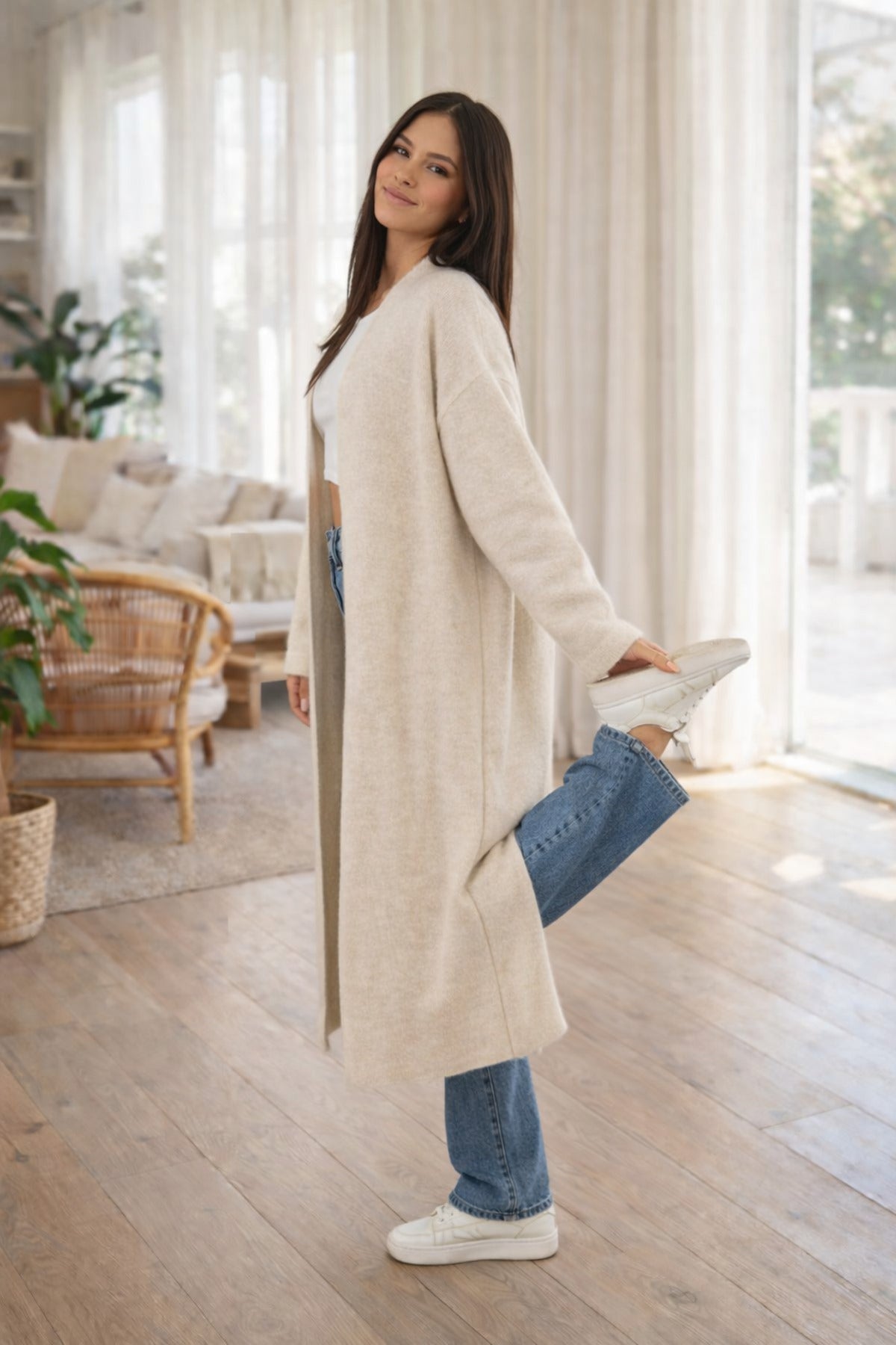 Kadın Şardonlu Uzun Oversize Triko Hırka – Şal Yaka, 120 cm - Bej