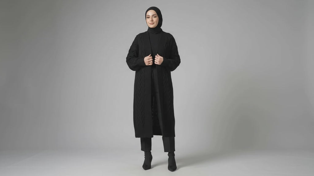 Siyah Kadın Uzun Oversize Saç Örgüsü Triko Hırka